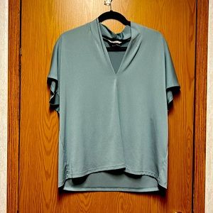 H&M textured blouse short sleeve